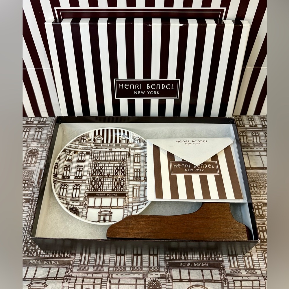 NWOT HENRI BENDEL Heritage Ring Dish/Decor 120th Anniversary ⭐️Limited Edition⭐️